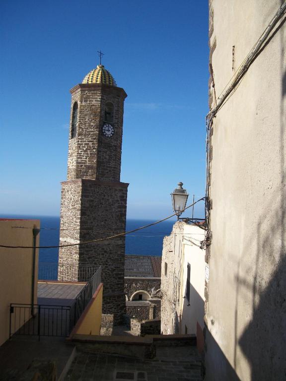 Vicolo della Luna Castelsardo Esterno foto