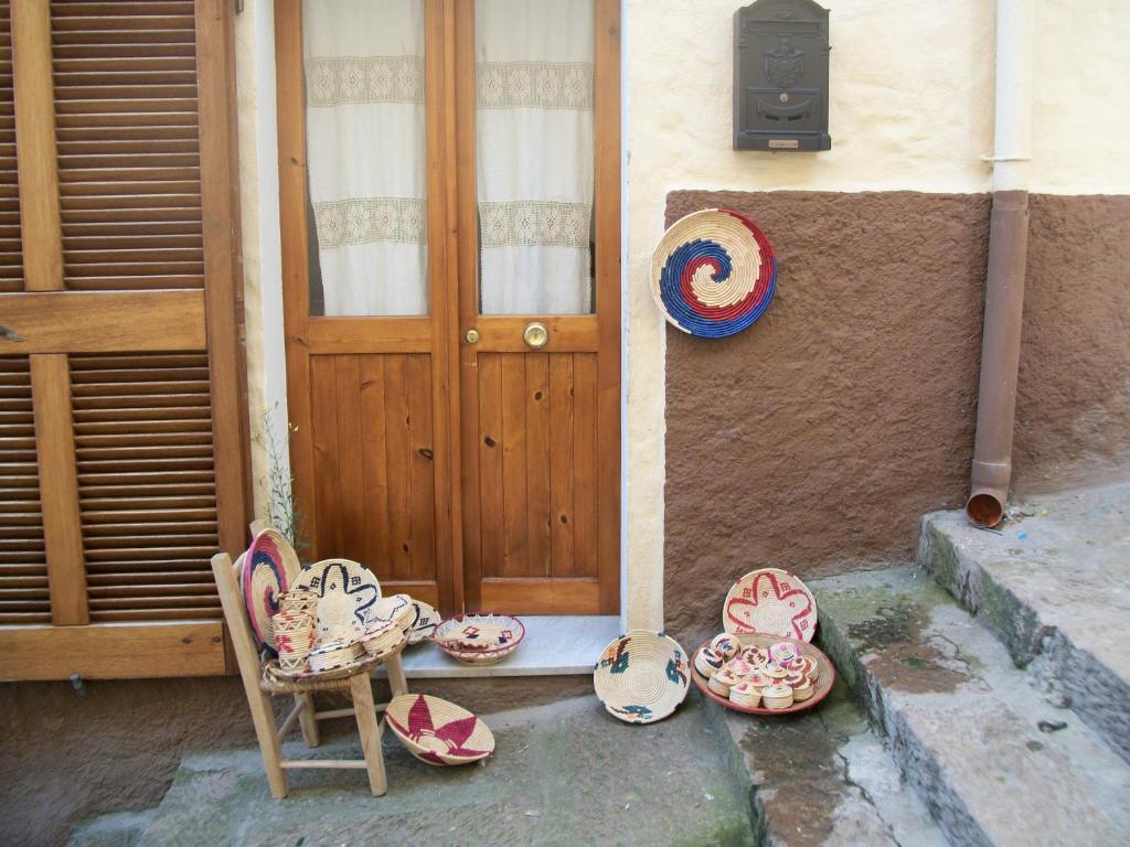 Vicolo della Luna Castelsardo Esterno foto